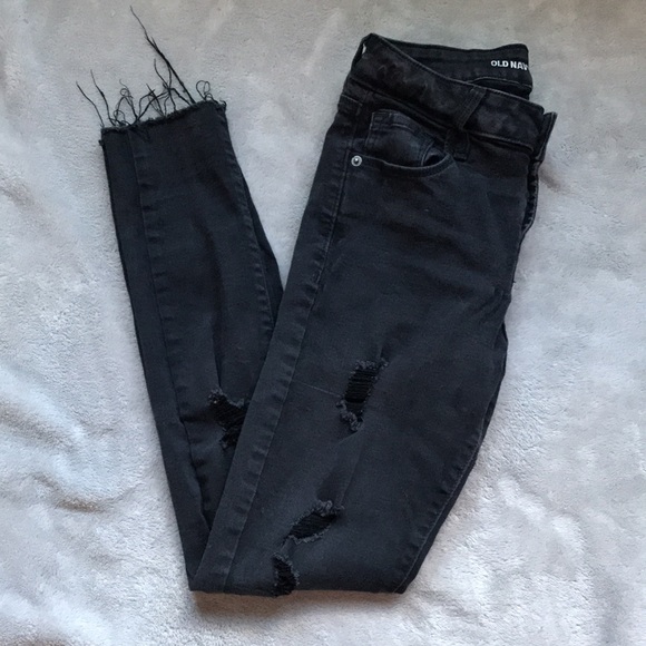Mid-rise Rockstar jeans. Form fitting, stretchy - Picture 3 of 4